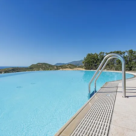 Feriehus Casa Del Mare Blu Tertenìa